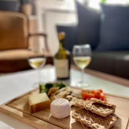 The Big Island Париж